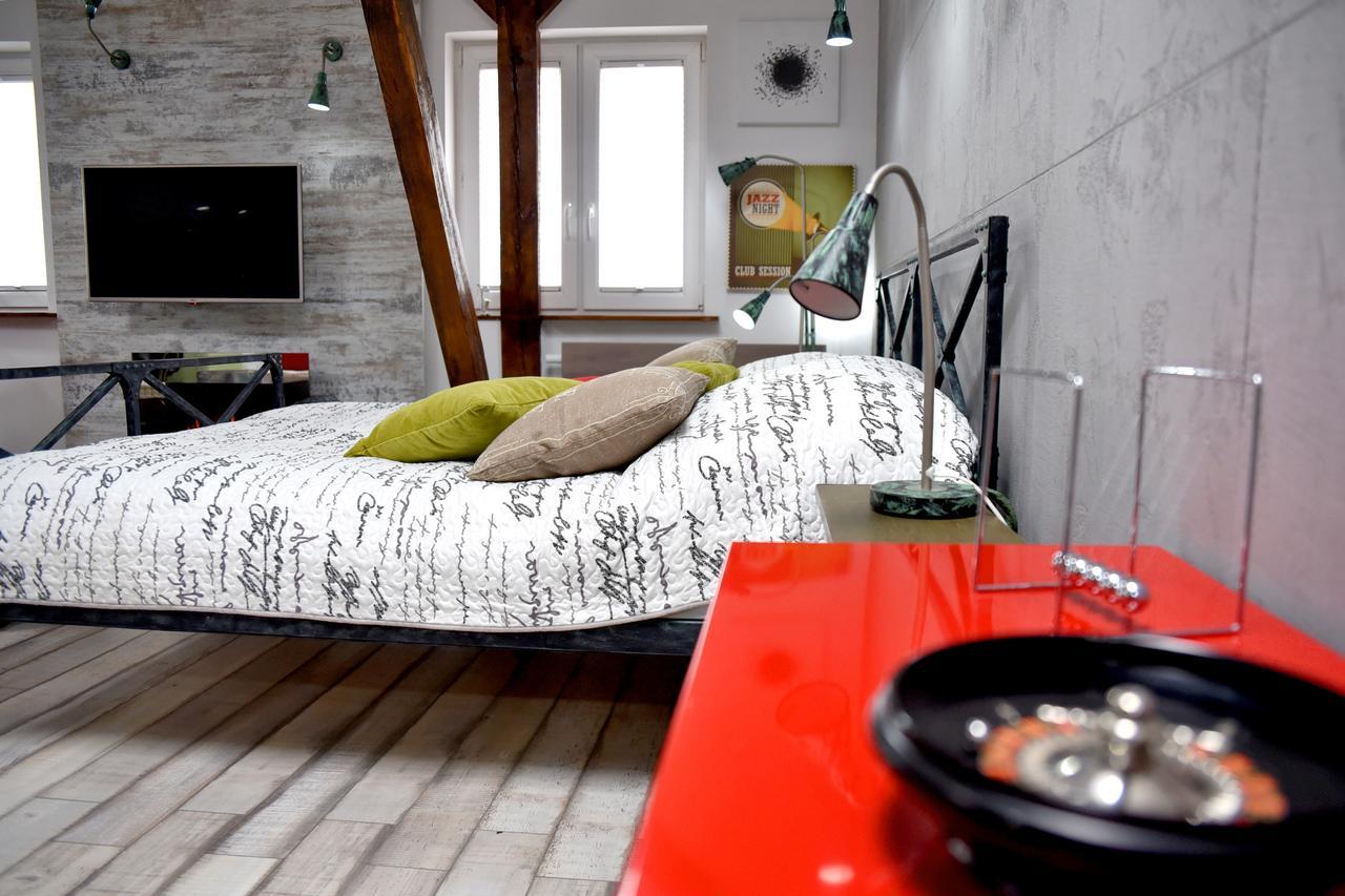 In The Attic Unikatowe Apartmenty By Stayly 슈체친 외부 사진